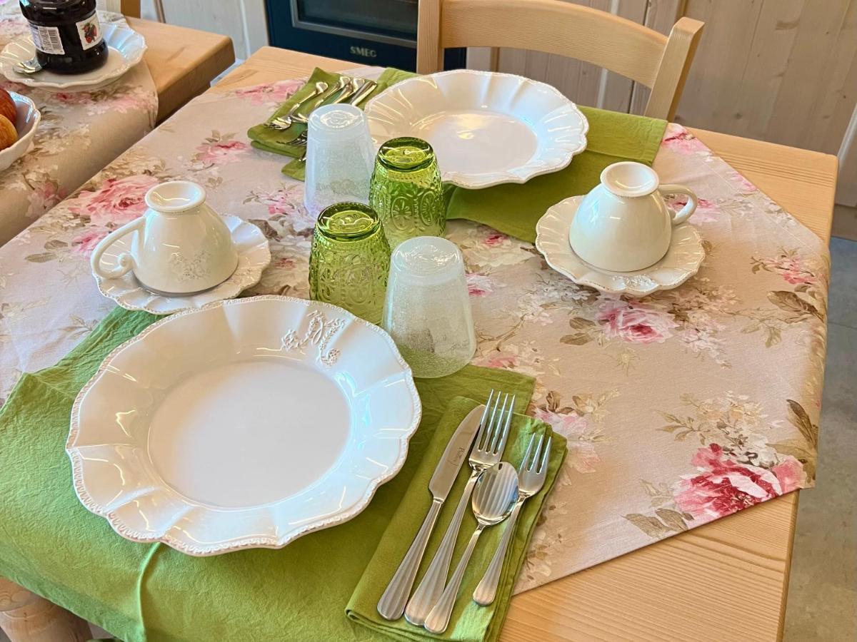 La Finestra Sul Giardino - B&B Cavedine 外观 照片