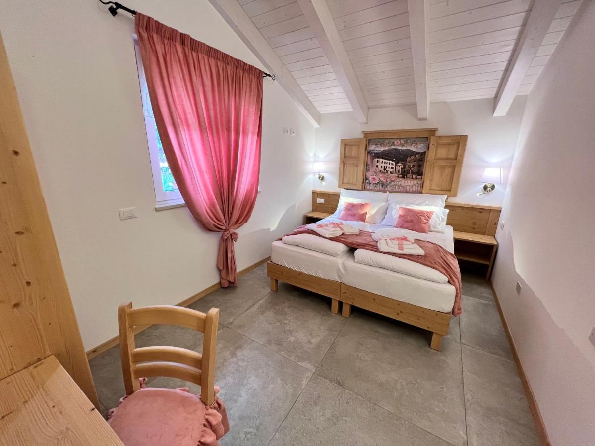 La Finestra Sul Giardino - B&B Cavedine 外观 照片